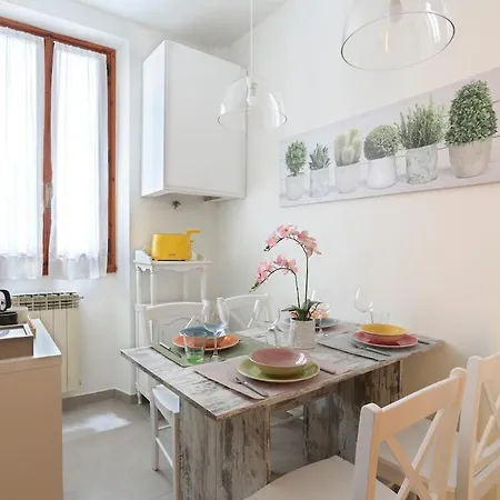 L&d 51 Luxury Suites, Ognissanti Square 아파트 *