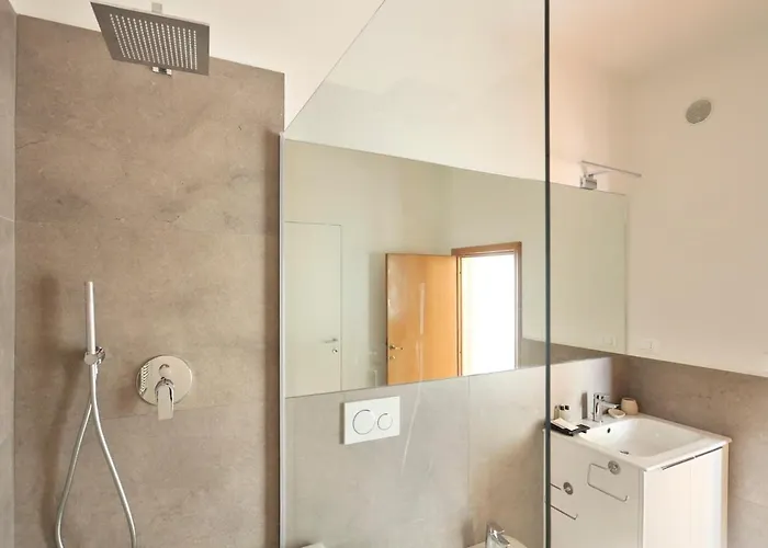 L&d 51 Luxury Suites, Ognissanti Square Apartmán