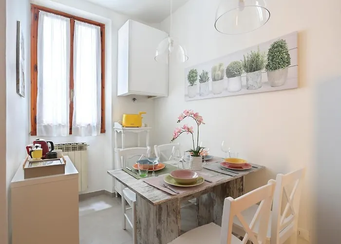 L&d 51 Luxury Suites, Ognissanti Square Apartmán *