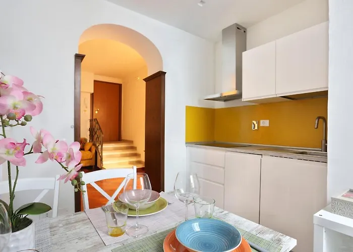L&d 51 Luxury Suites, Ognissanti Square Apartmán *